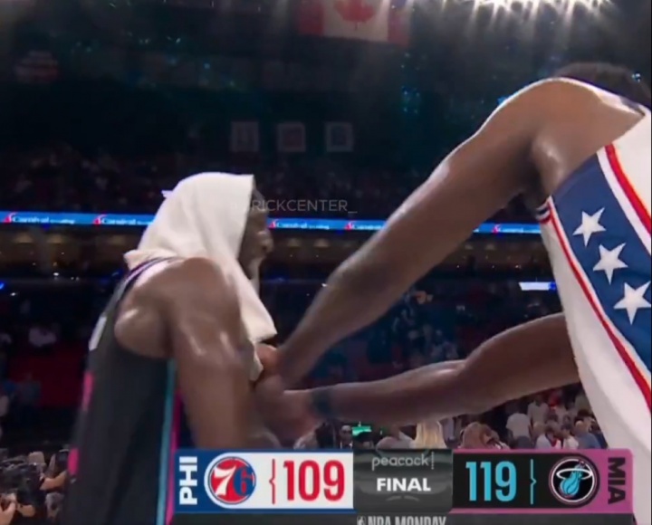 开云体育app下载-好兄弟打你怎么了？恩比德&amp;热巴赛后热聊掐喉 前者：我根本没犯规